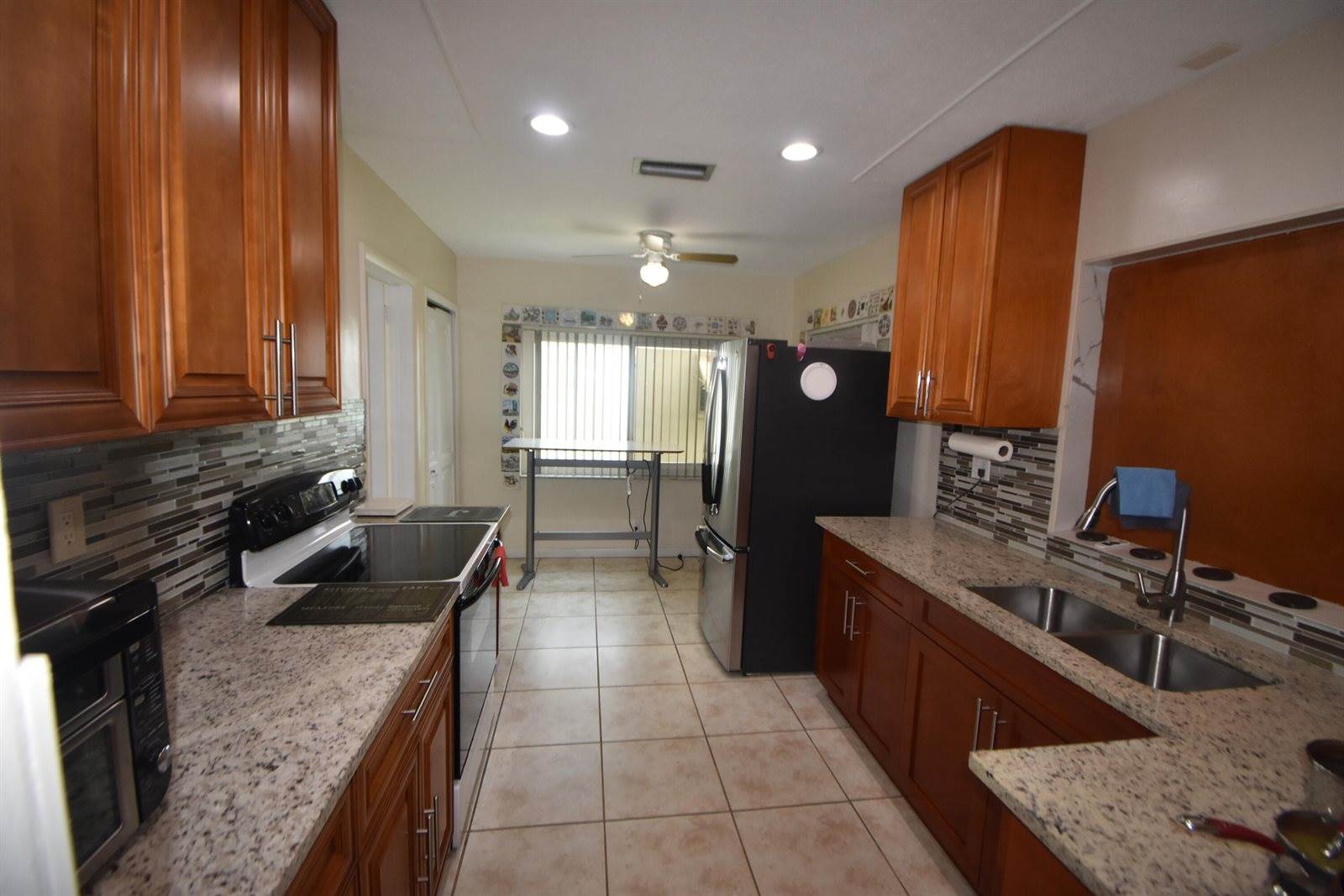 4250 NW 49th Terrace, Lauderdale Lakes, FL 33319