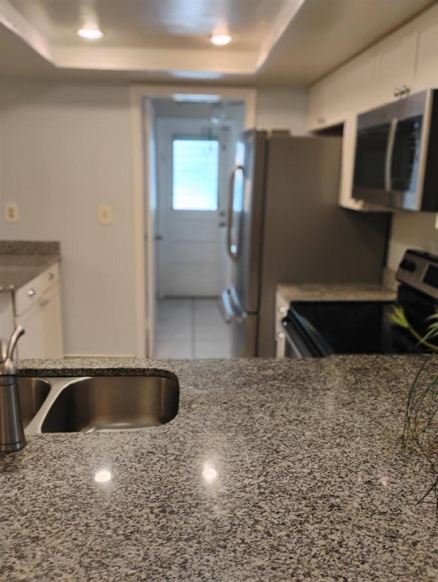 5039 NW 42 Street, Lauderdale Lakes, FL 33319