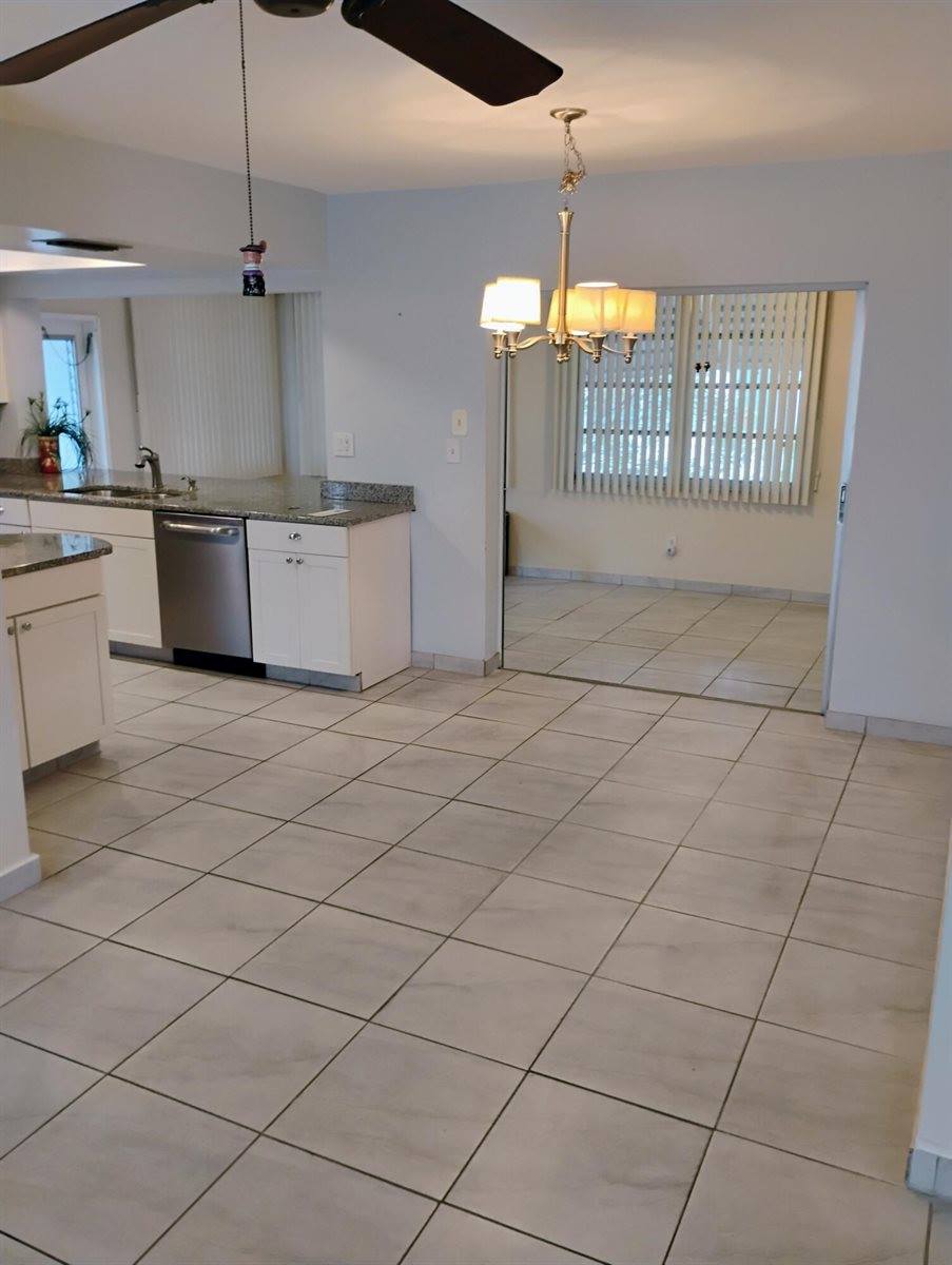 5039 NW 42 Street, Lauderdale Lakes, FL 33319