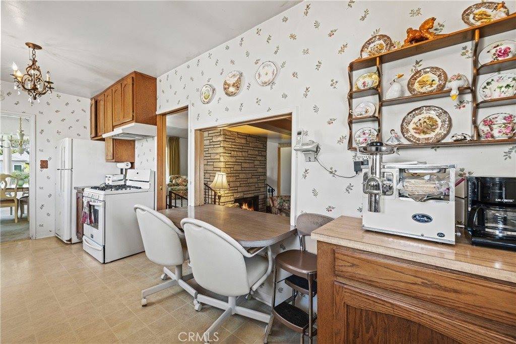 1809 North Fairview, Burbank, CA 91505