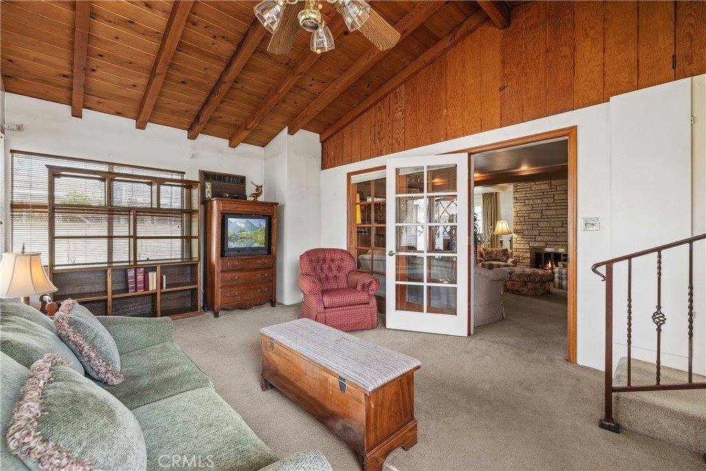 1809 North Fairview, Burbank, CA 91505