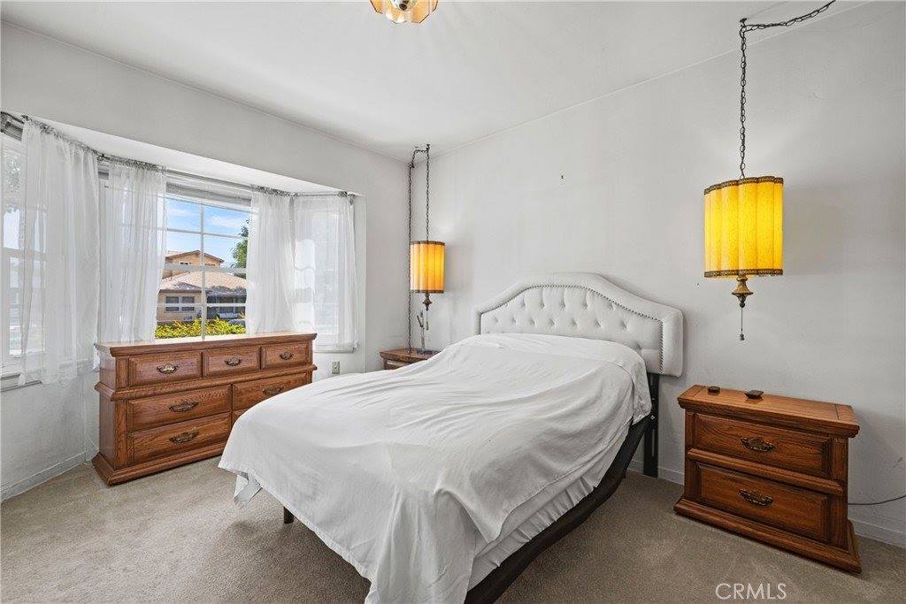 1809 North Fairview, Burbank, CA 91505