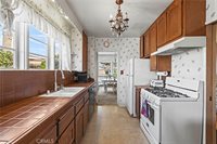 1809 North Fairview, Burbank, CA 91505