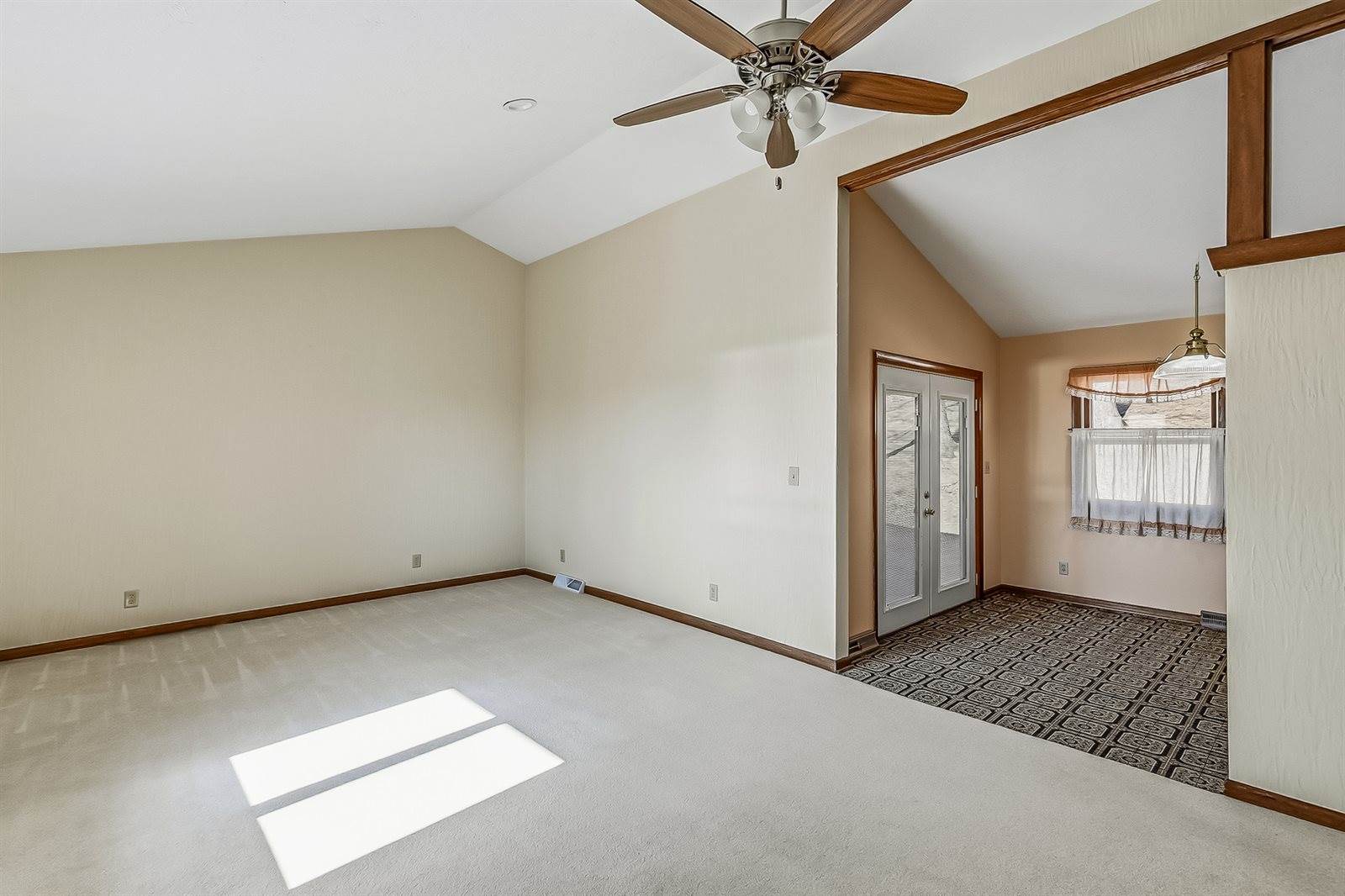 4301 45th Avenue, Rock Island, IL 61201