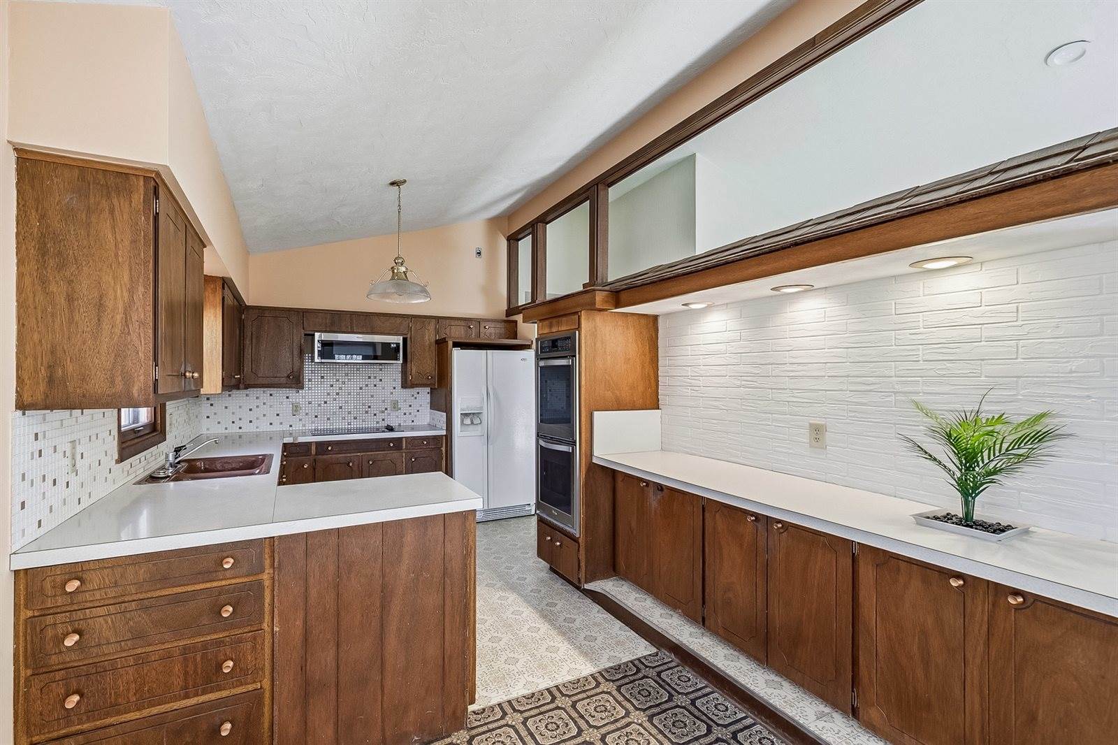 4301 45th Avenue, Rock Island, IL 61201