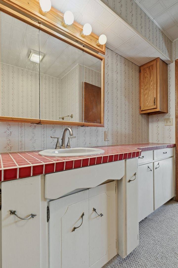 4301 45th Avenue, Rock Island, IL 61201