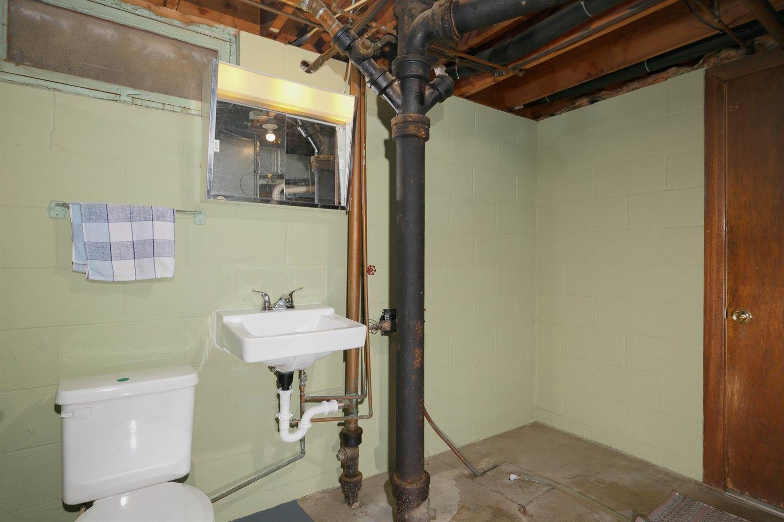 4301 45th Avenue, Rock Island, IL 61201