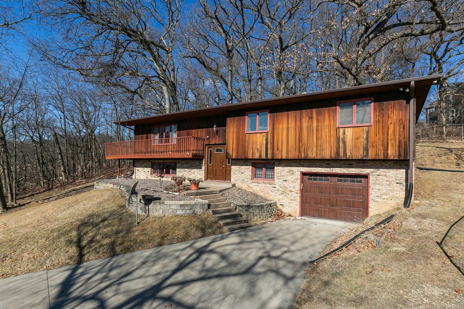 4301 45th Avenue, Rock Island, IL 61201