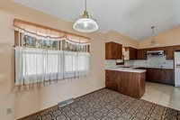 4301 45th Avenue, Rock Island, IL 61201