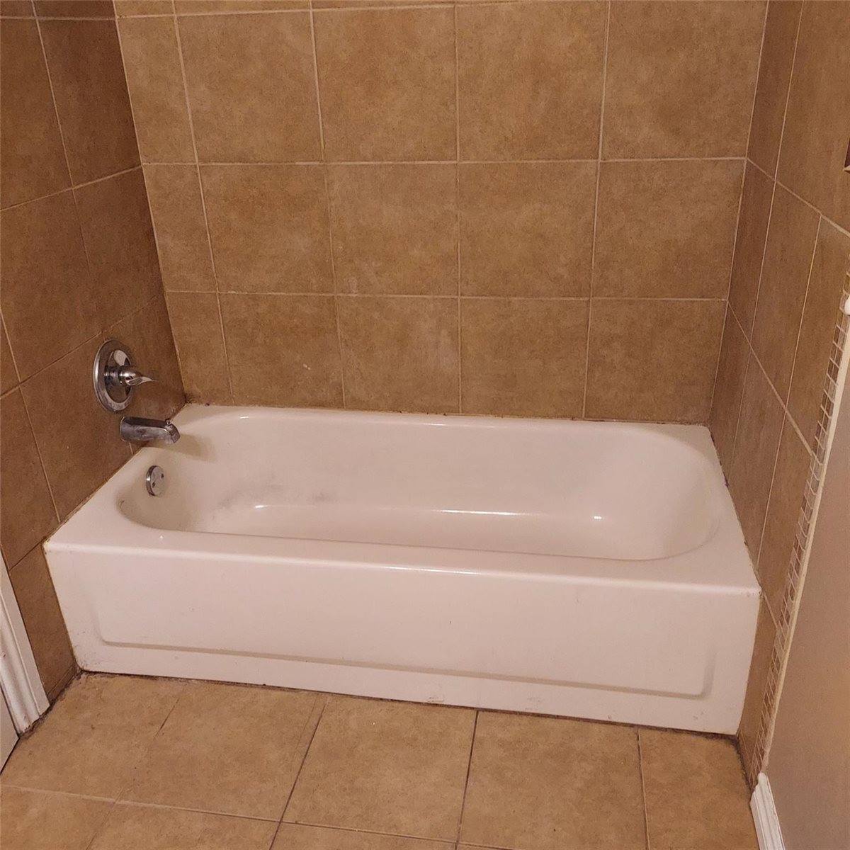 10908 5th St, Jonestown, TX 78645