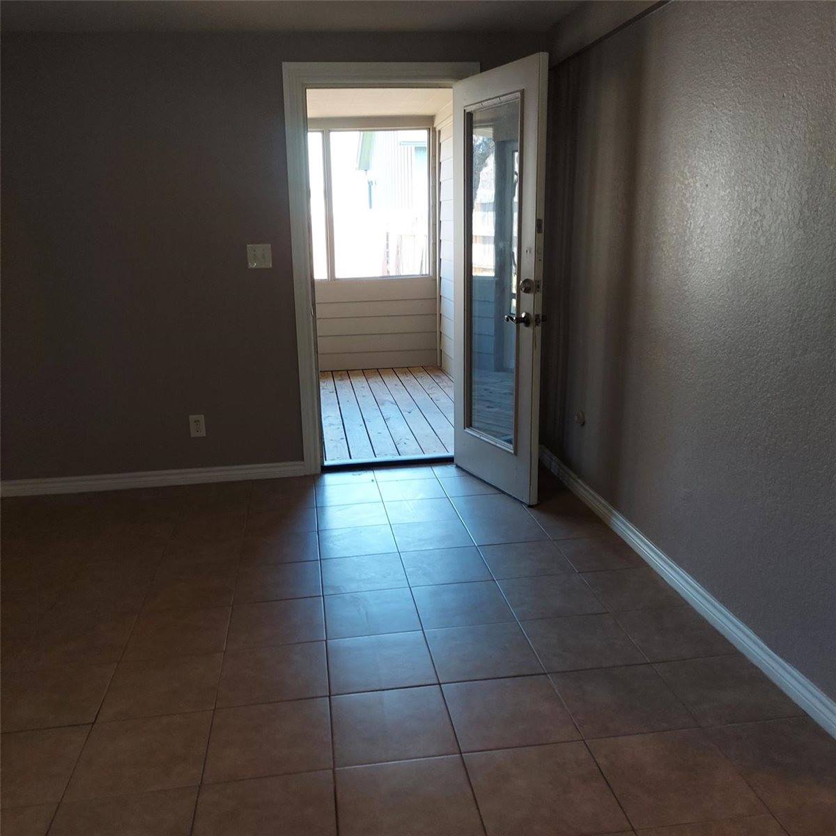 10908 5th St, Jonestown, TX 78645