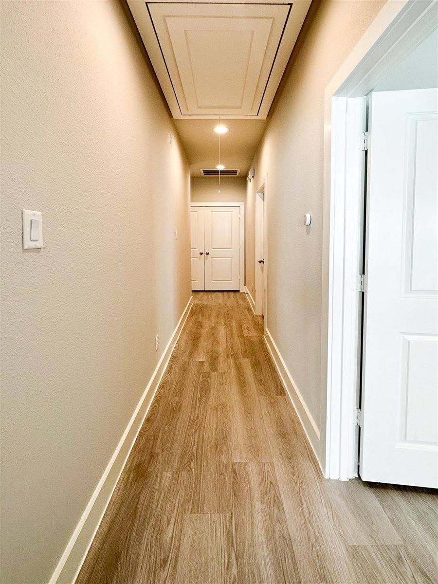 9007 Lonestar Creekbend Lane, Houston, TX 77080