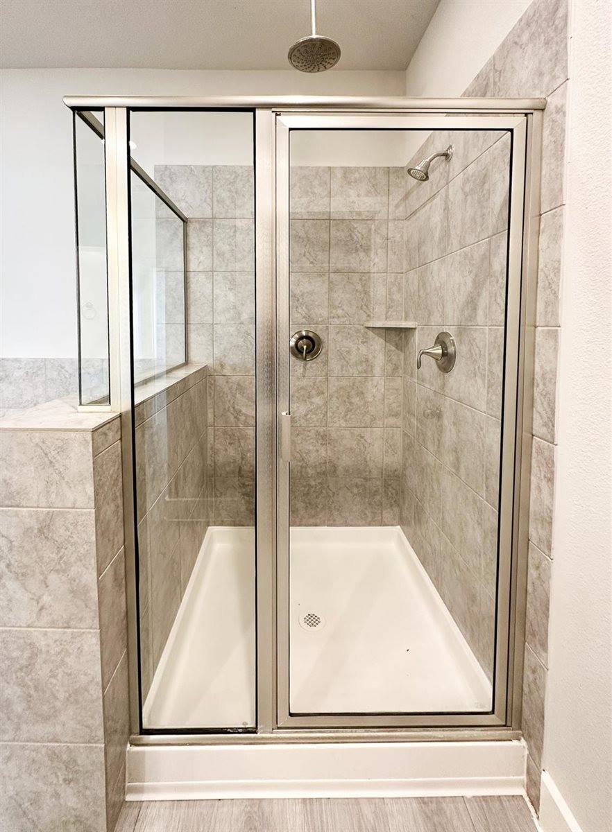 9007 Lonestar Creekbend Lane, Houston, TX 77080