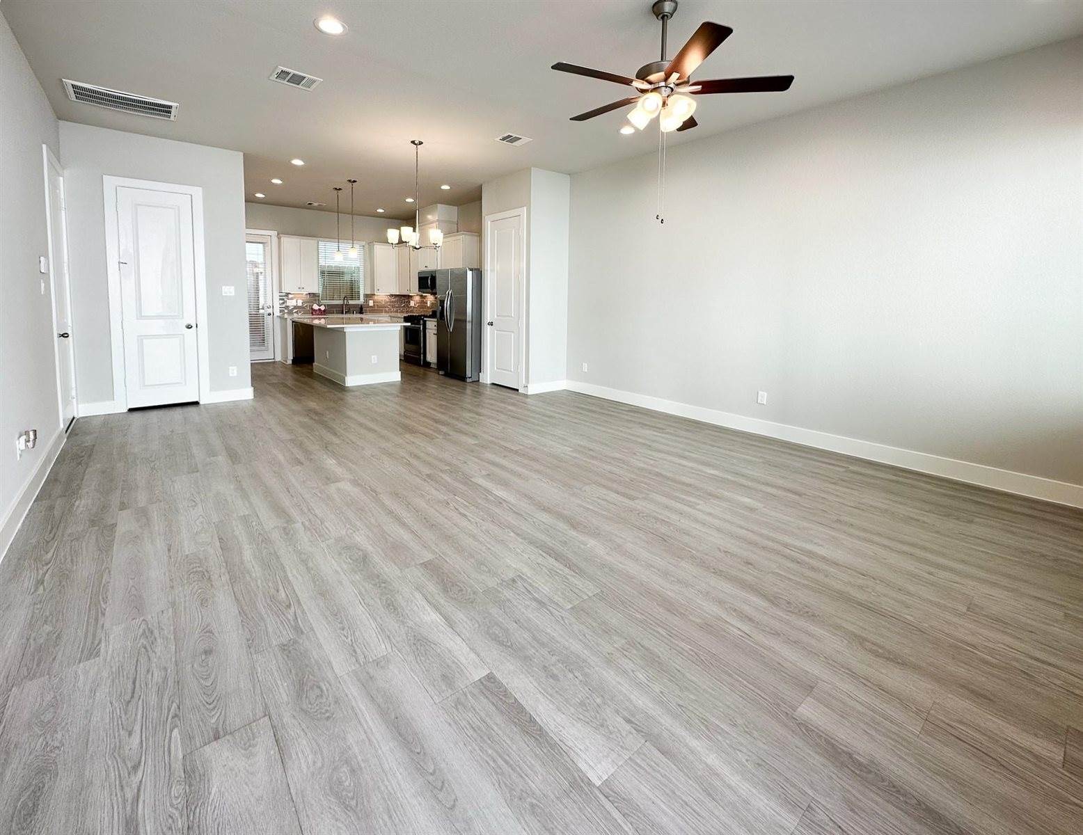 9007 Lonestar Creekbend Lane, Houston, TX 77080