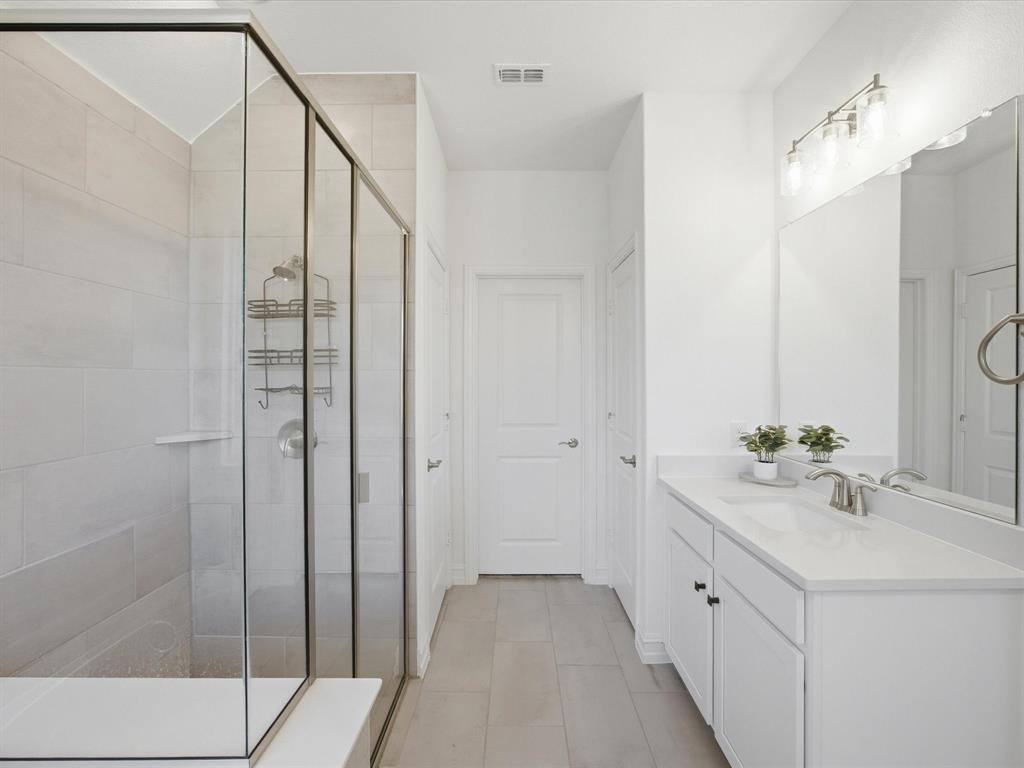 769 Brozgold Avenue, Midlothian, TX 76065