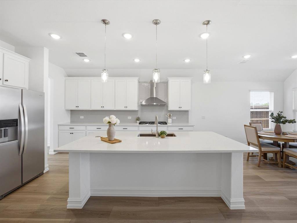 769 Brozgold Avenue, Midlothian, TX 76065