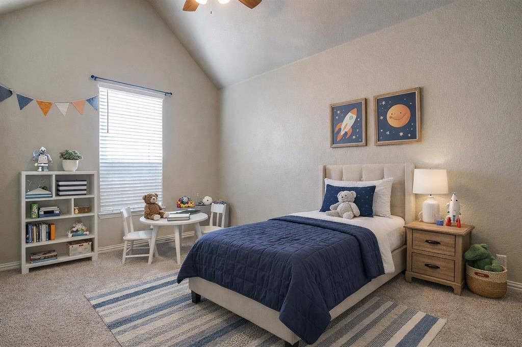 912 Robbins Way, Saginaw, TX 76179
