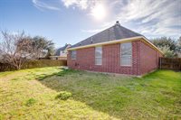 912 Robbins Way, Saginaw, TX 76179