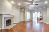 912 Robbins Way, Saginaw, TX 76179