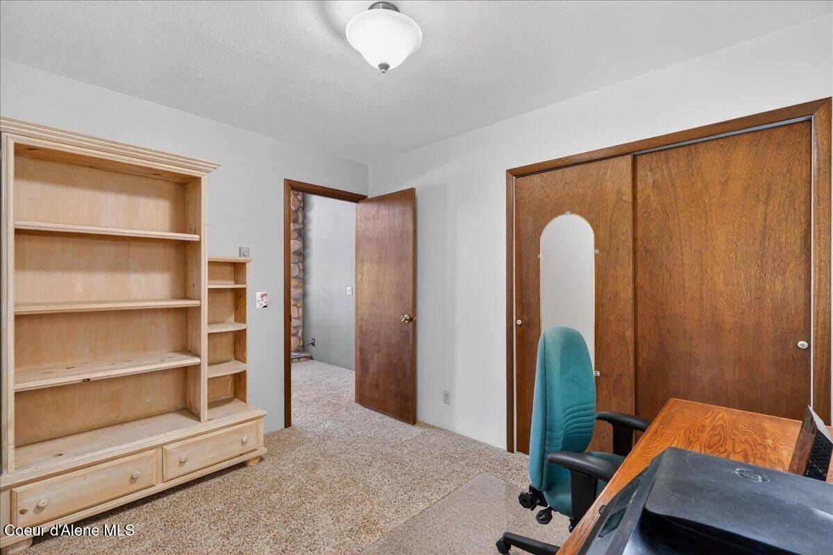 14205 North Taylors Terrace Rd, Hayden, ID 83835