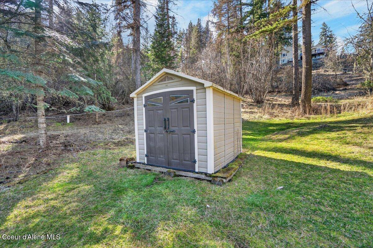 14205 North Taylors Terrace Rd, Hayden, ID 83835