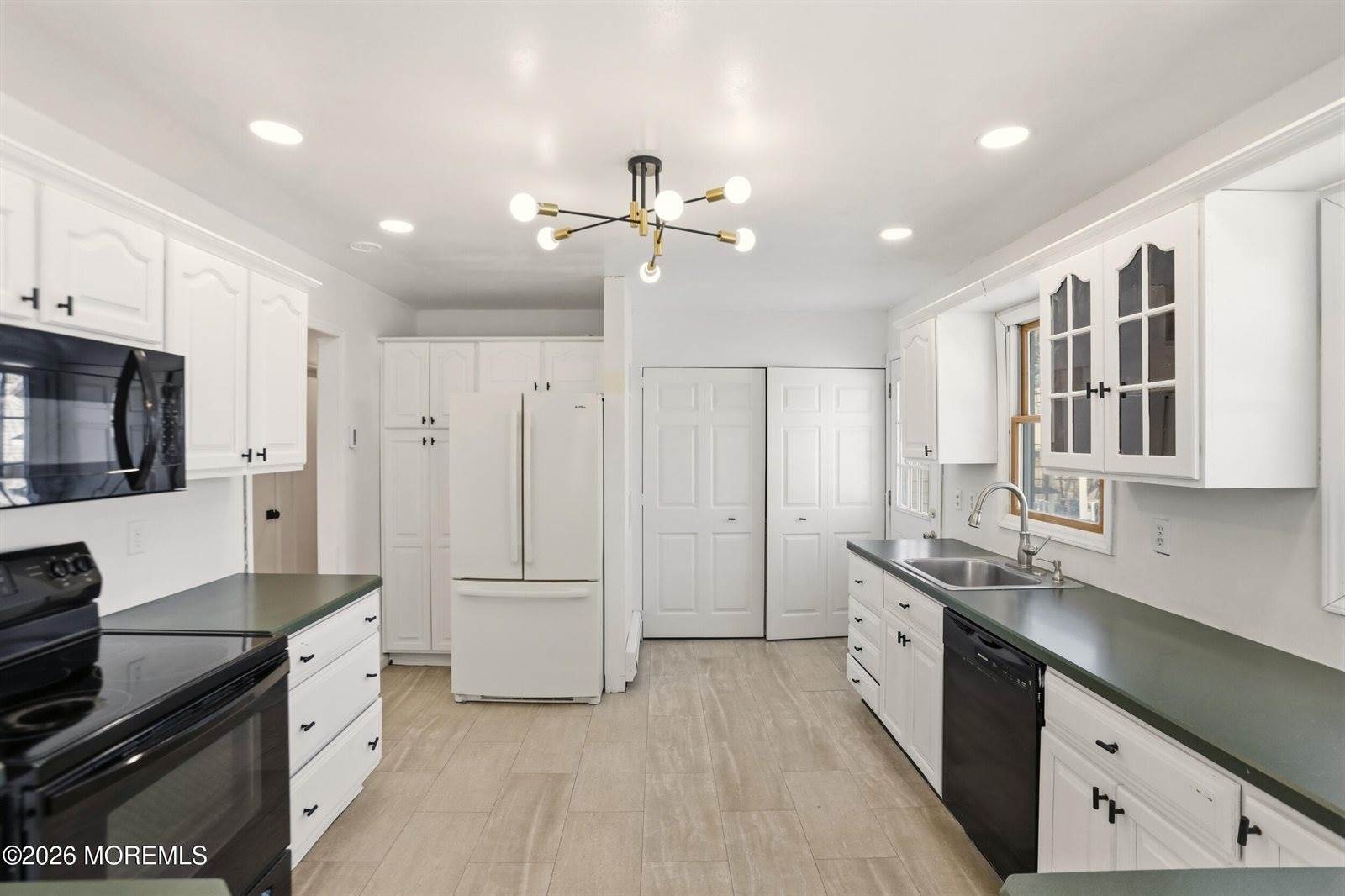 1033 Birmingham Avenue, Toms River, NJ 08757