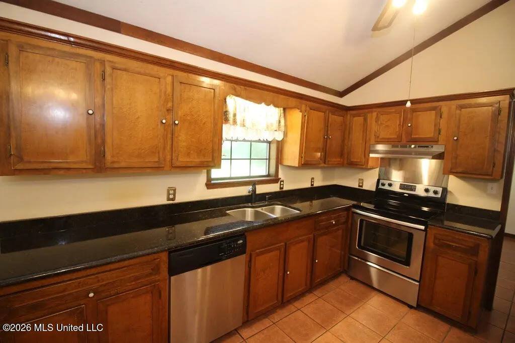 1809 Wansley Road, Laurel, MS 39443