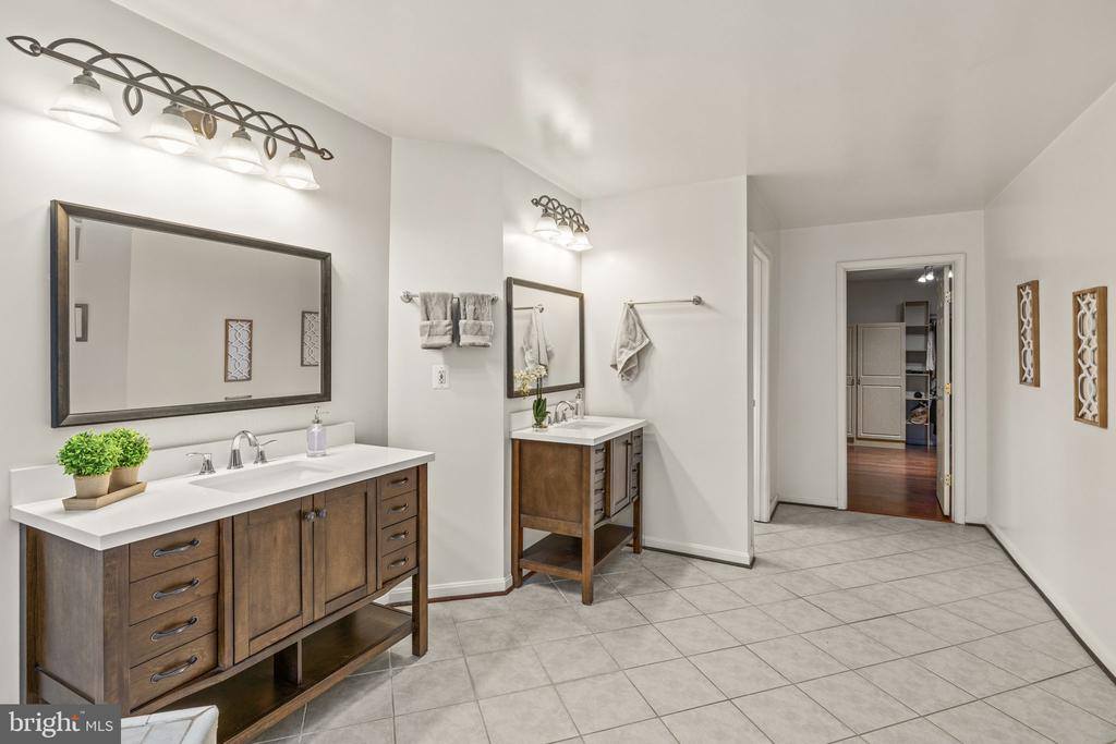 8701 Sinclair Mill Road, Manassas, VA 20112