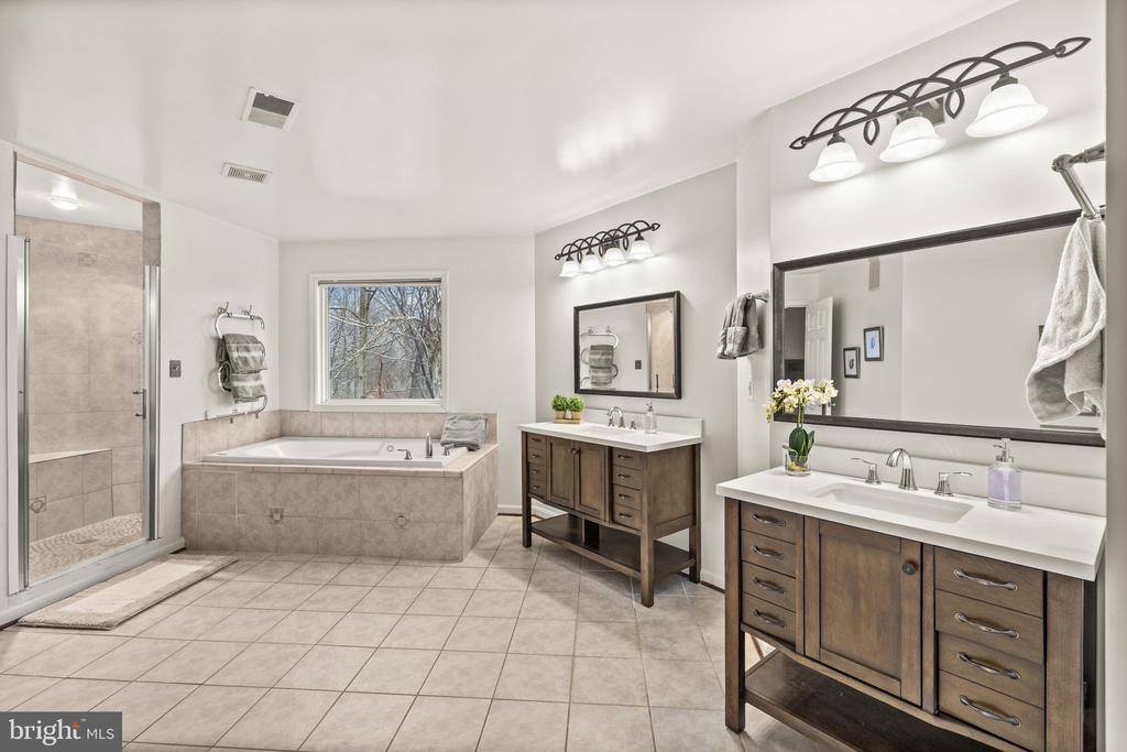 8701 Sinclair Mill Road, Manassas, VA 20112