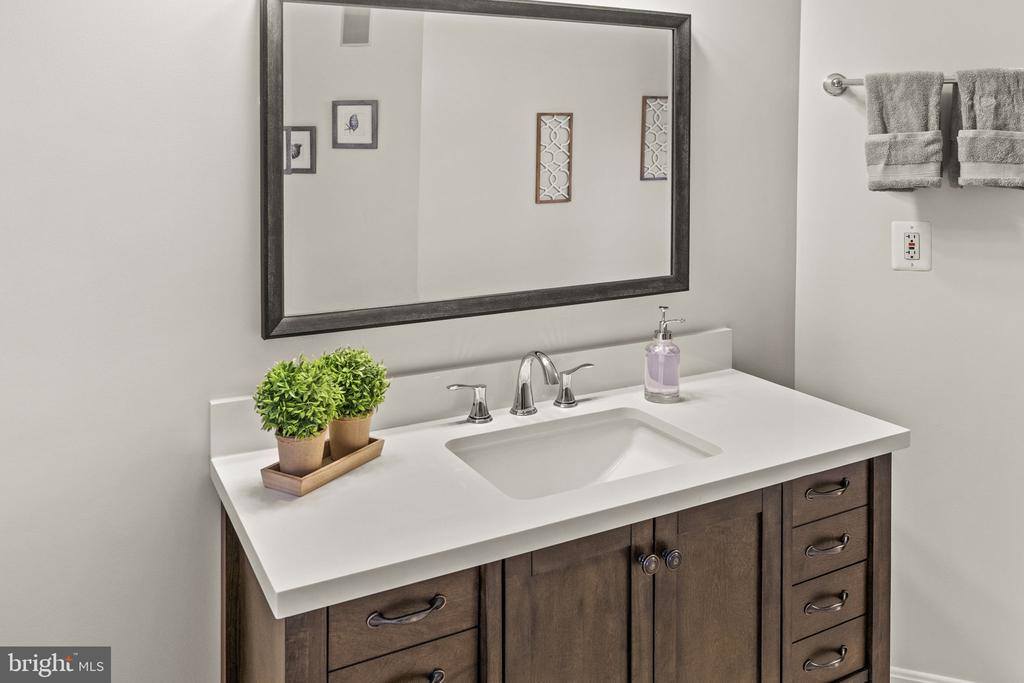 8701 Sinclair Mill Road, Manassas, VA 20112