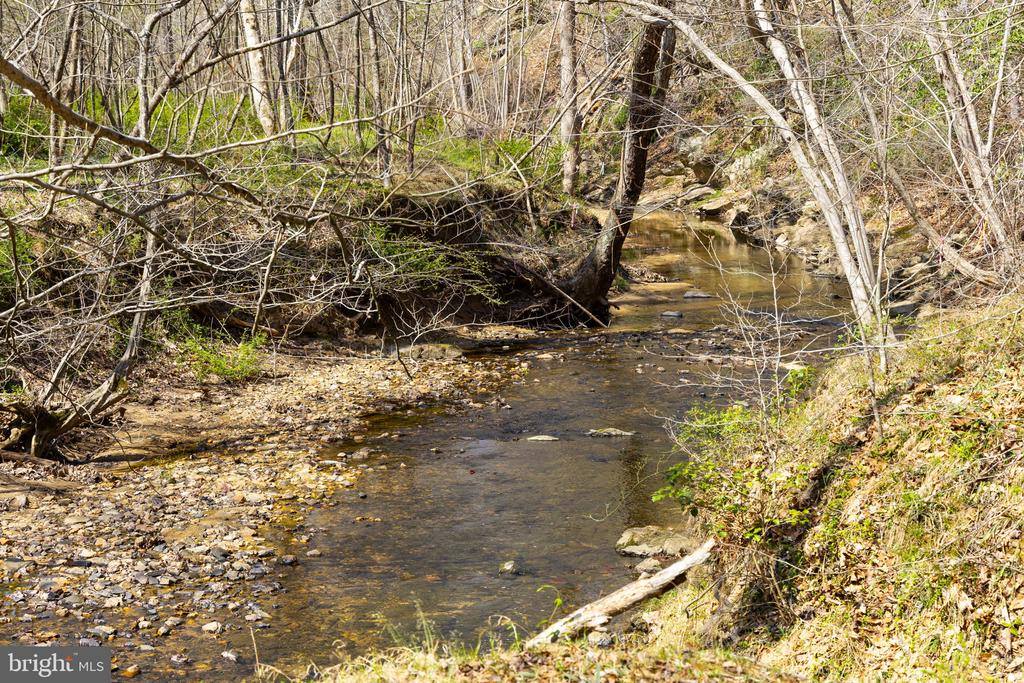 8701 Sinclair Mill Road, Manassas, VA 20112