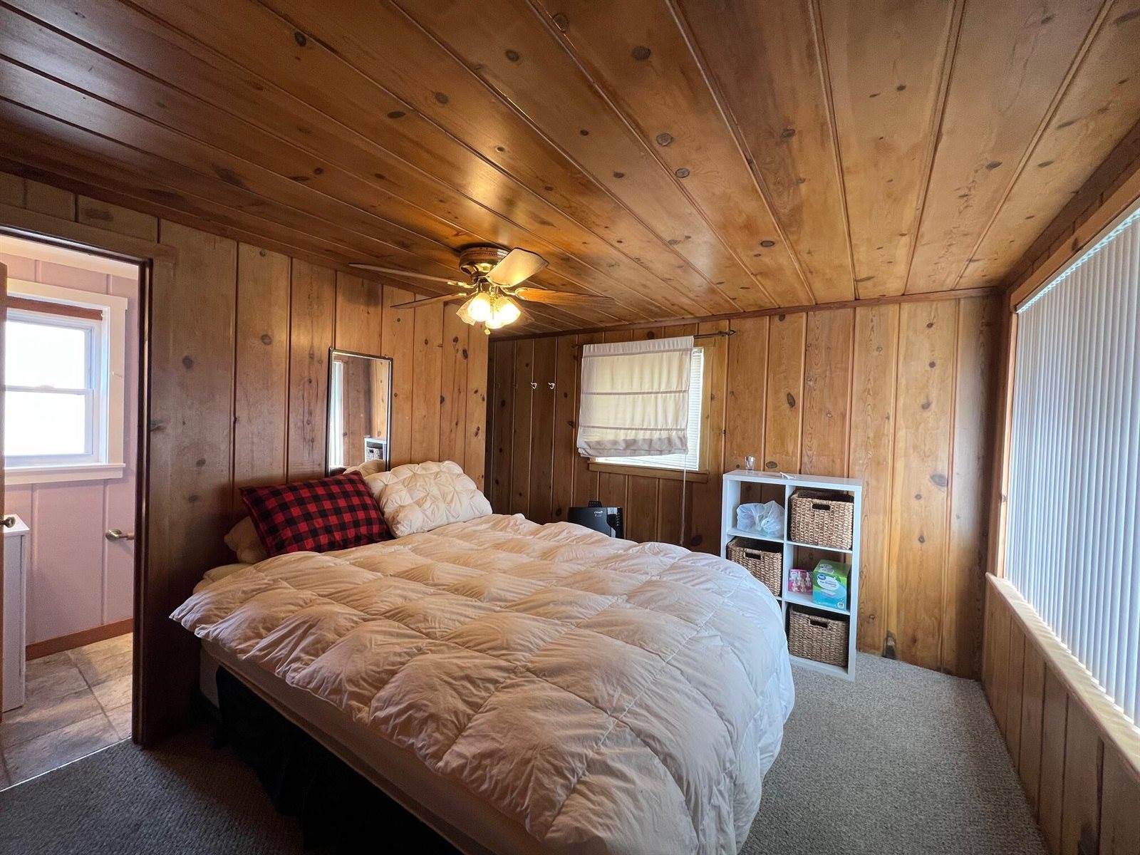 6366 West Houghton Lake Drive, Houghton Lake, MI 48629