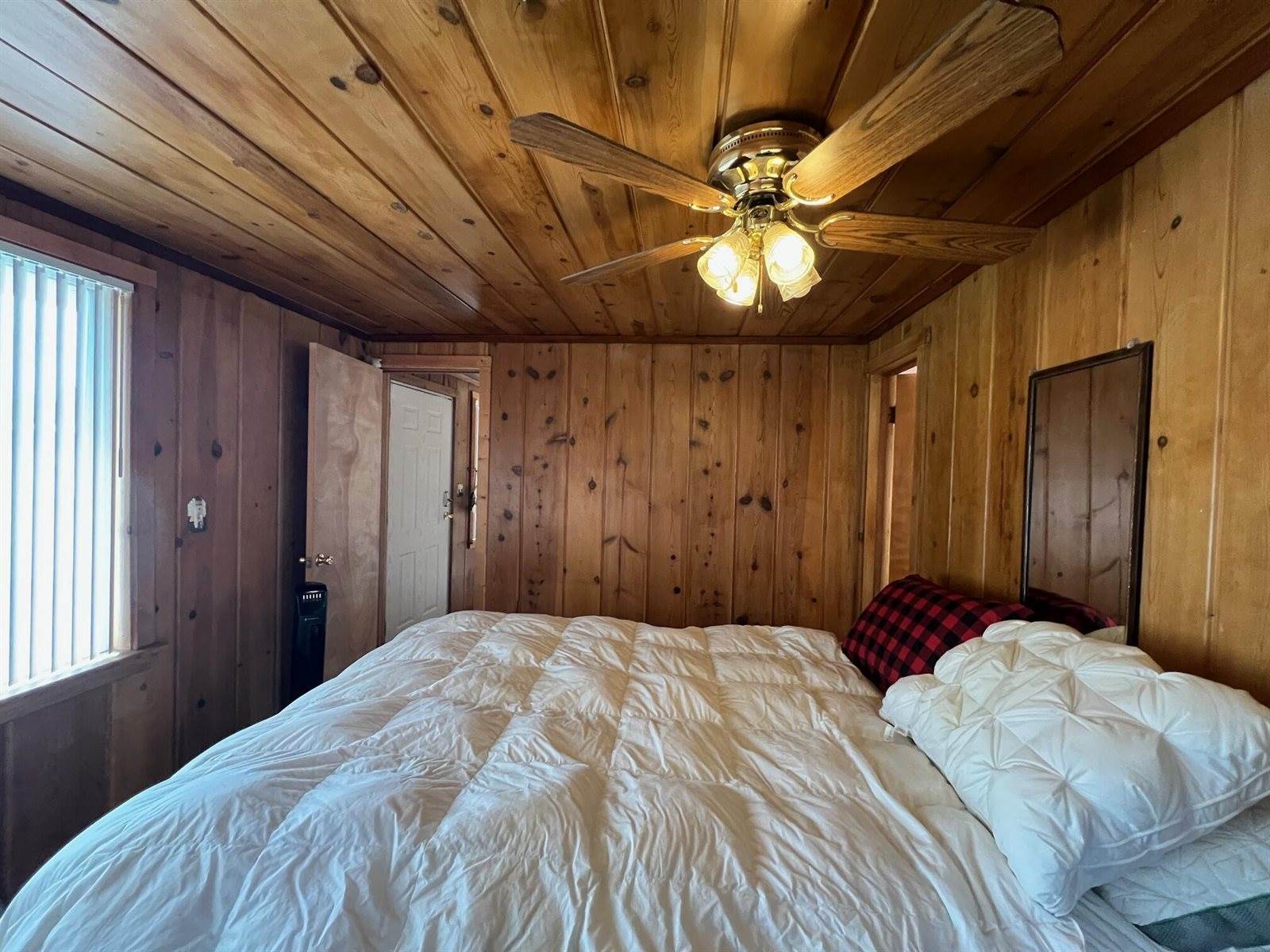 6366 West Houghton Lake Drive, Houghton Lake, MI 48629