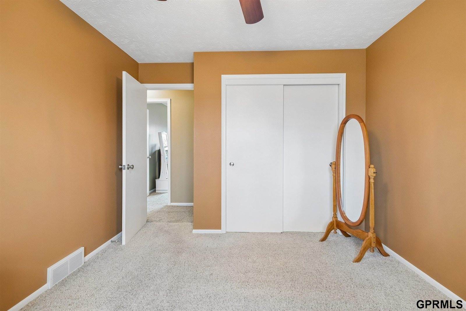 1811 South 139Th Street, Omaha, NE 68144