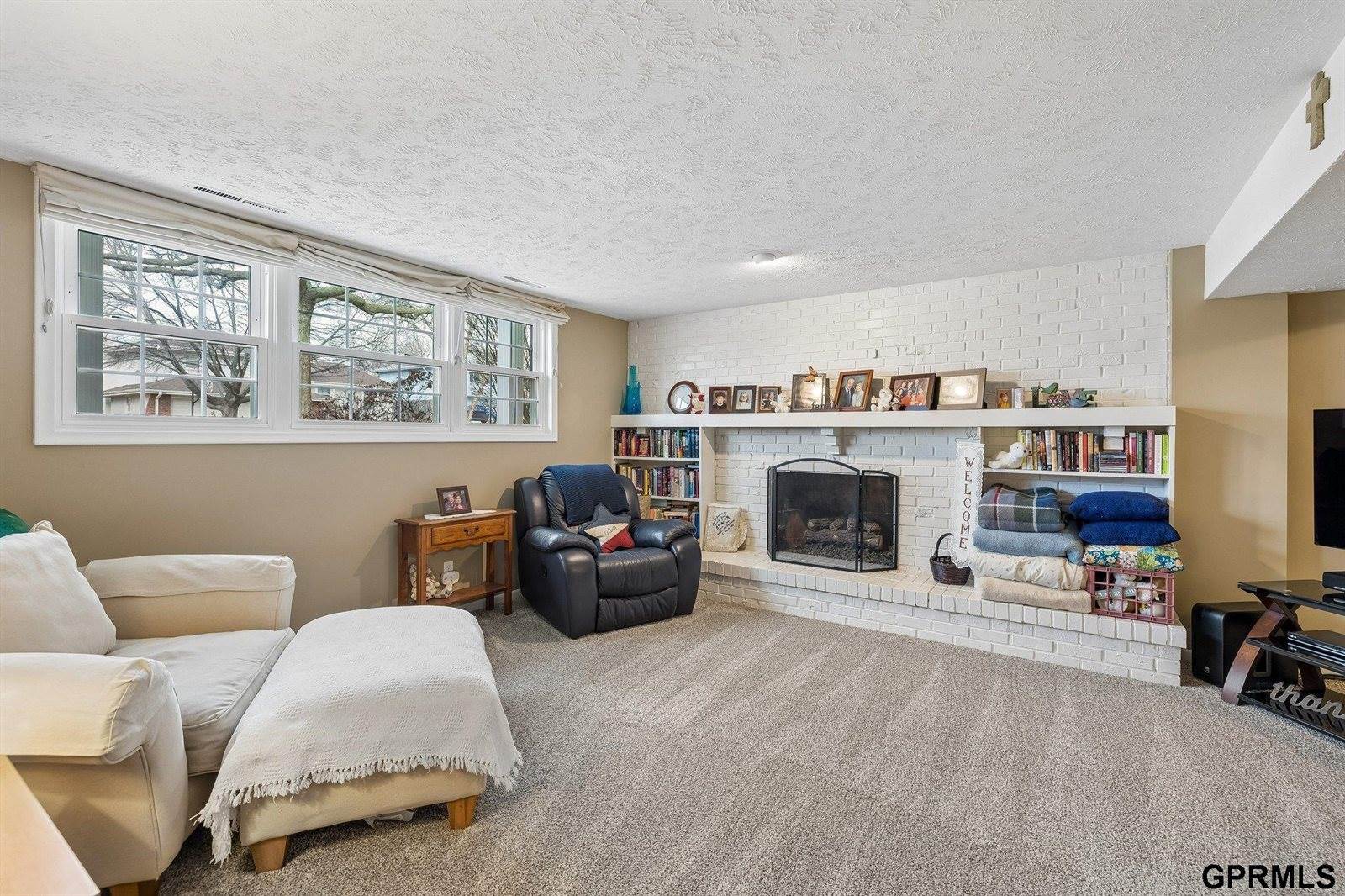 1811 South 139Th Street, Omaha, NE 68144