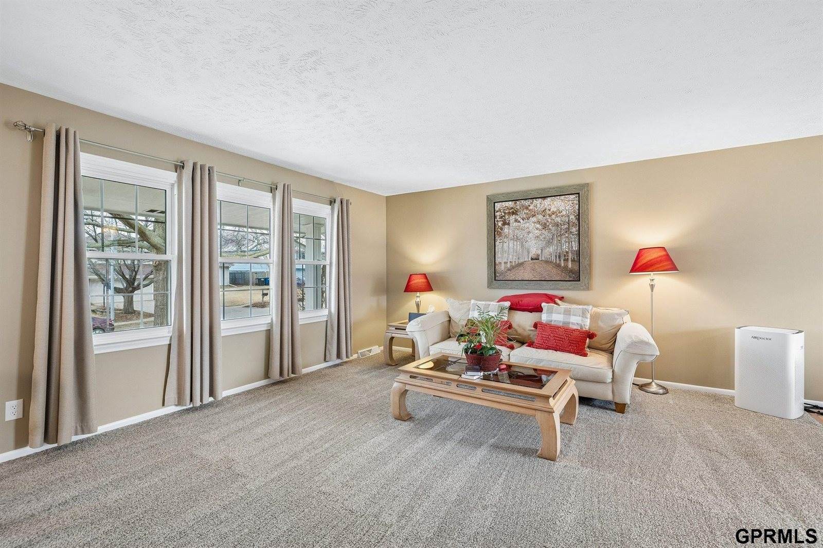 1811 South 139Th Street, Omaha, NE 68144