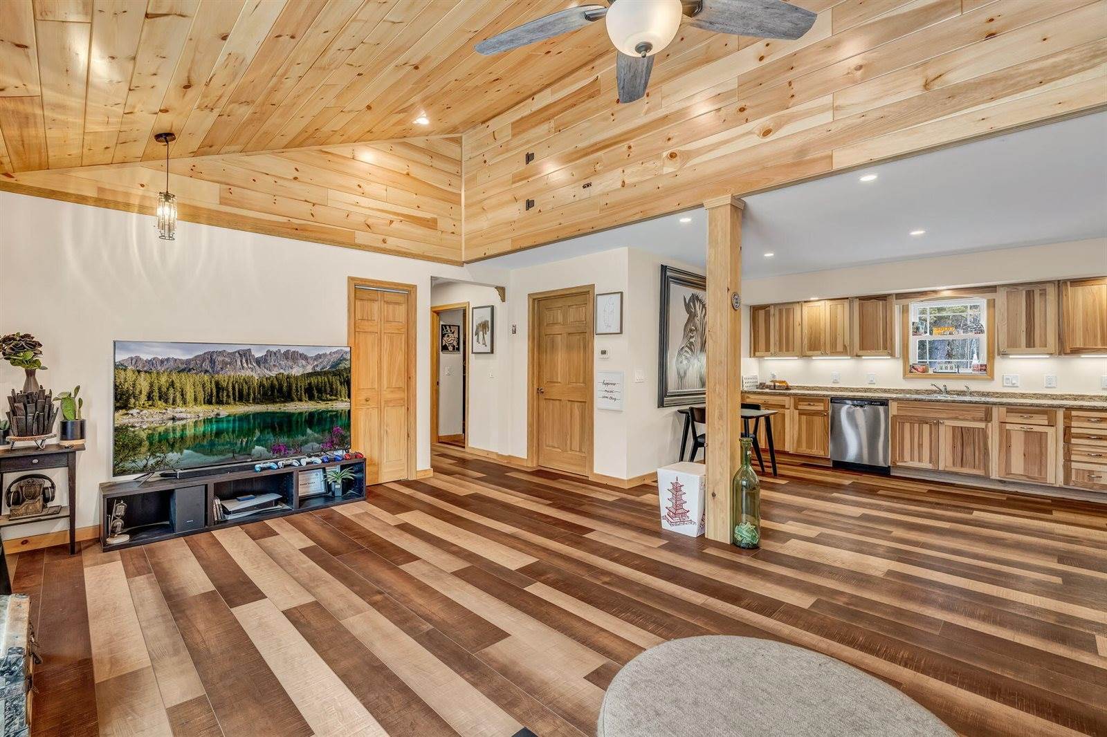 542 Main Road, Charleston, ME 04422