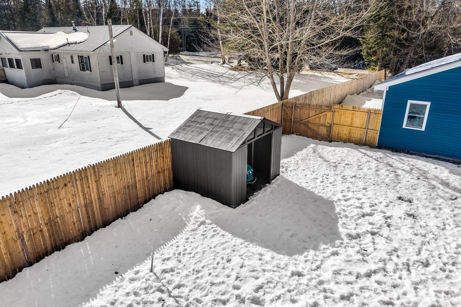 542 Main Road, Charleston, ME 04422