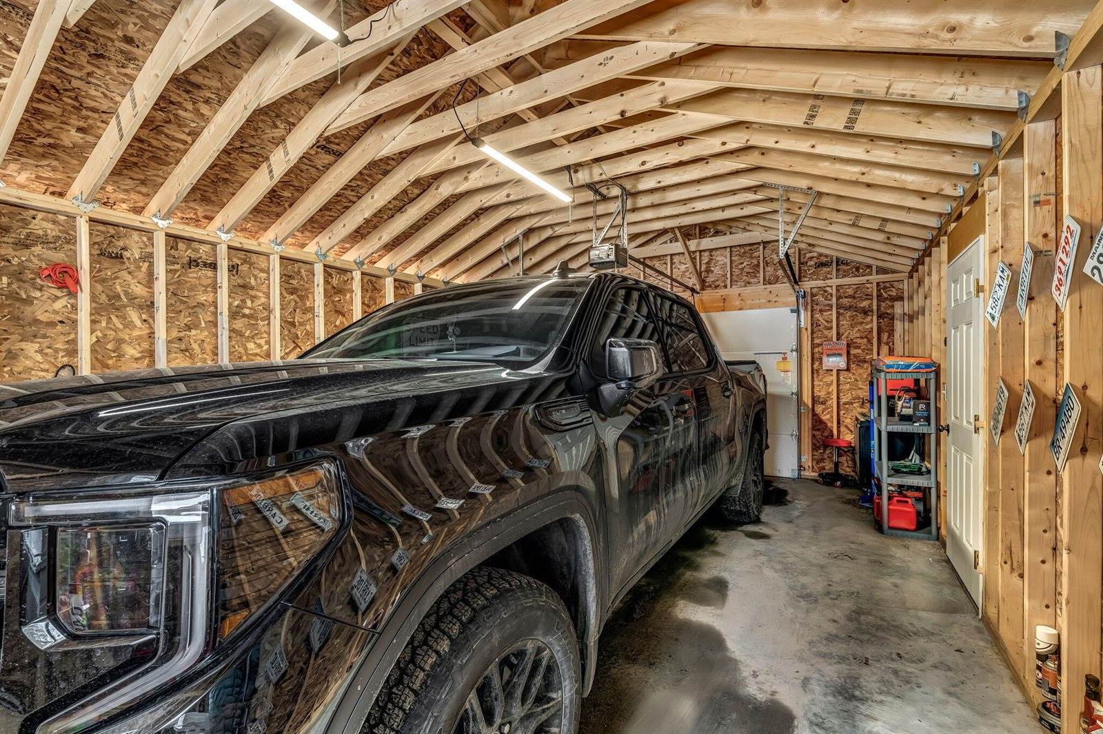 542 Main Road, Charleston, ME 04422