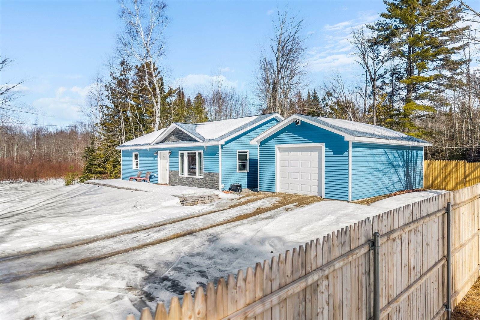 542 Main Road, Charleston, ME 04422