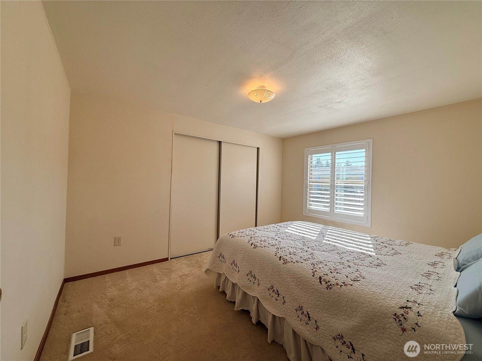 2504 Alonda Lane NE, Olympia, WA 98516