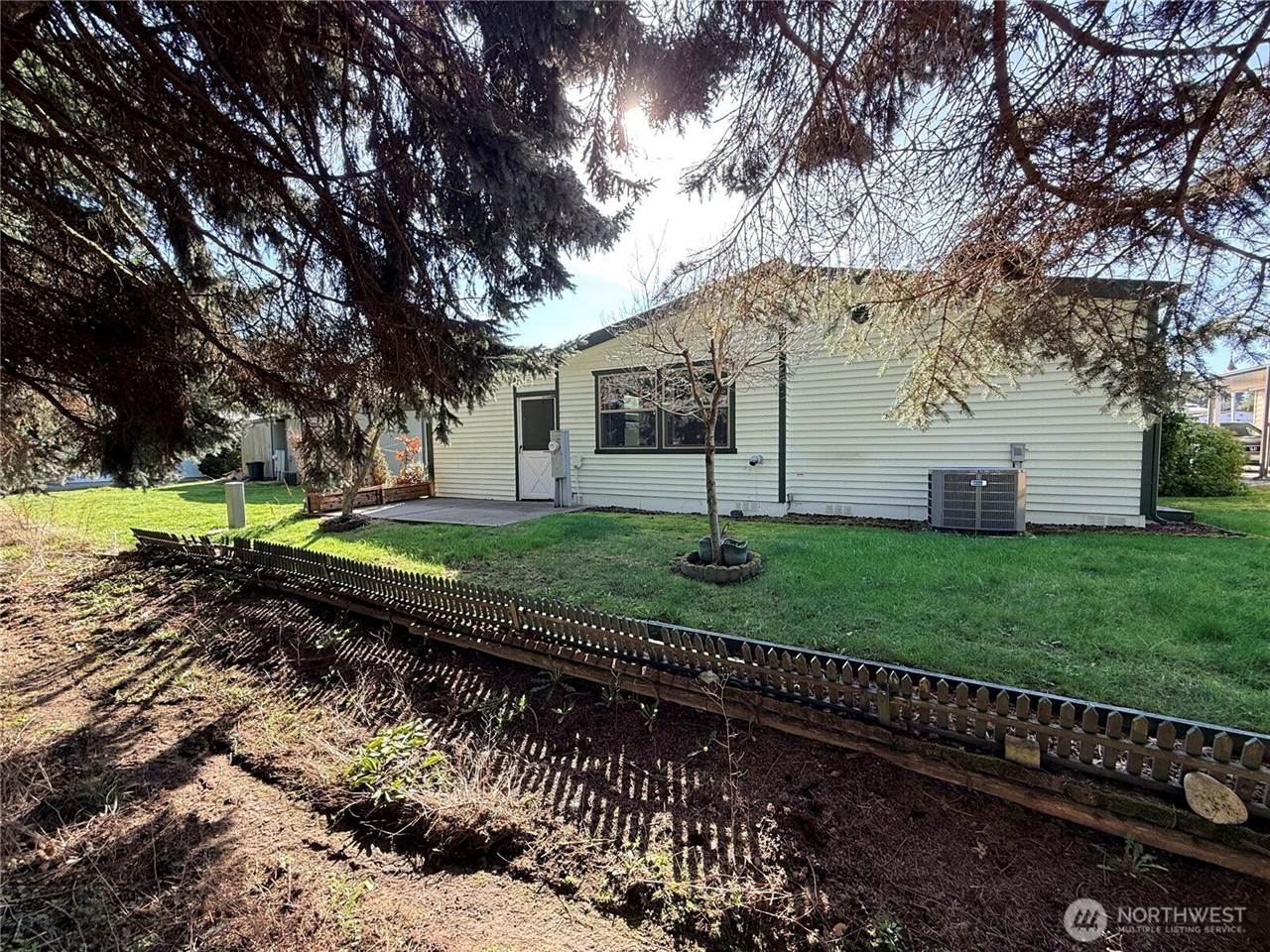 2504 Alonda Lane NE, Olympia, WA 98516