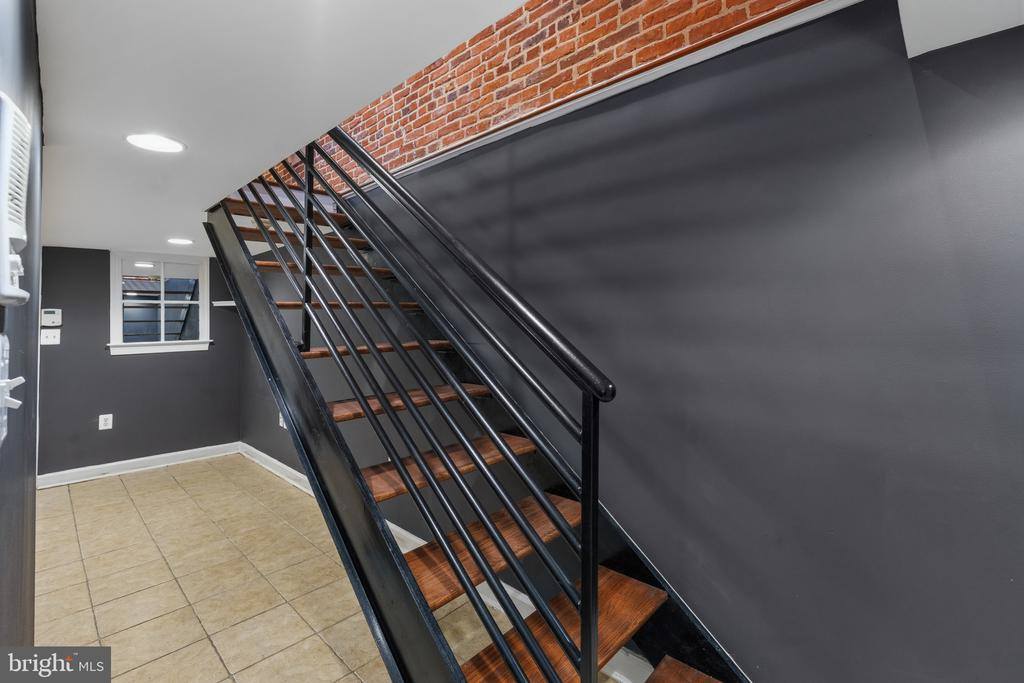 102 Burnett Street, Baltimore, MD 21230