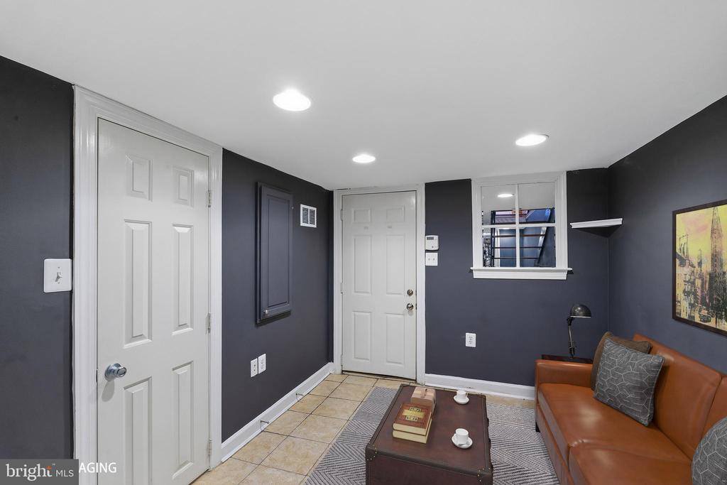 102 Burnett Street, Baltimore, MD 21230