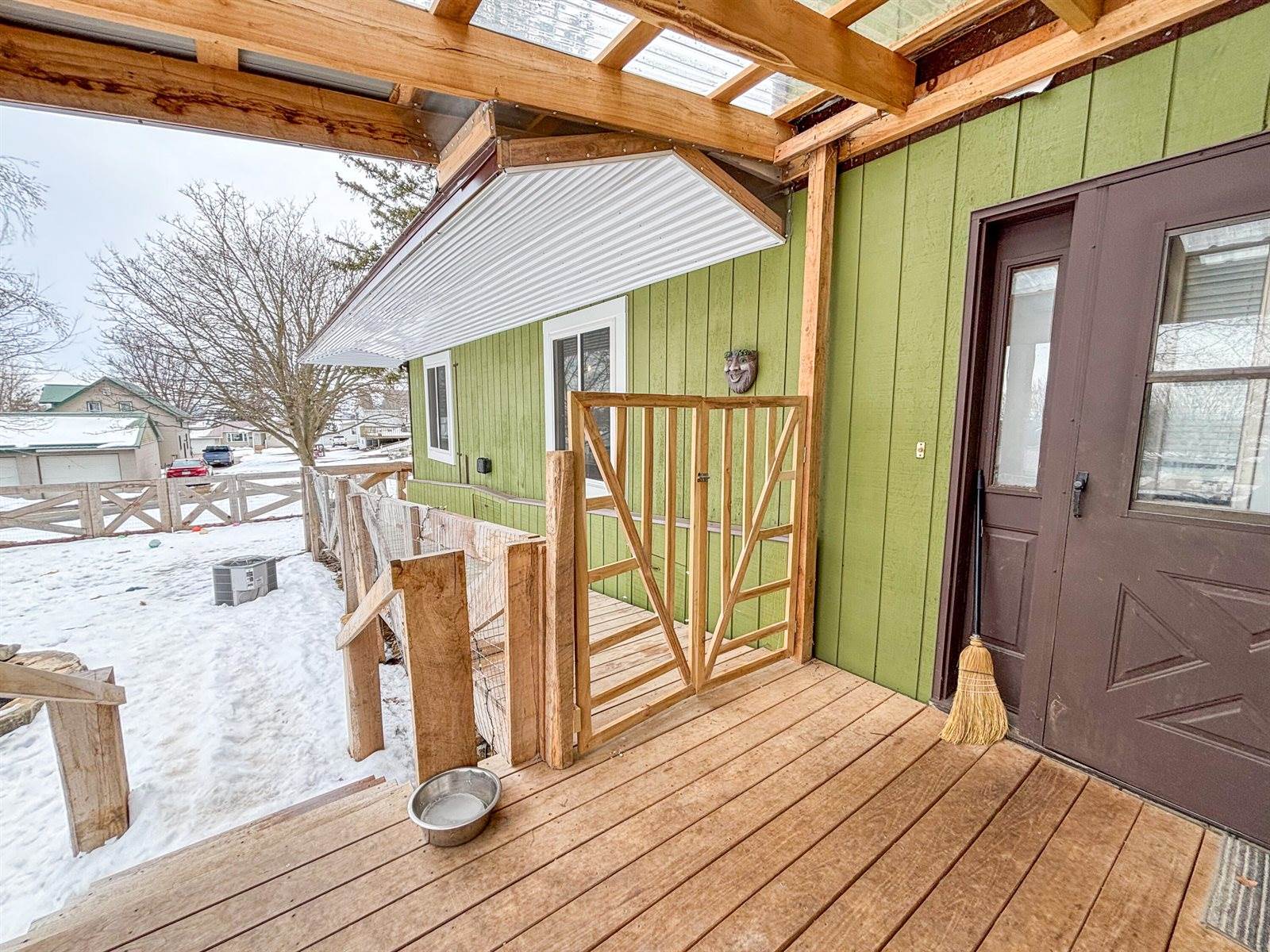 106 Oak St, Westby, WI 54667