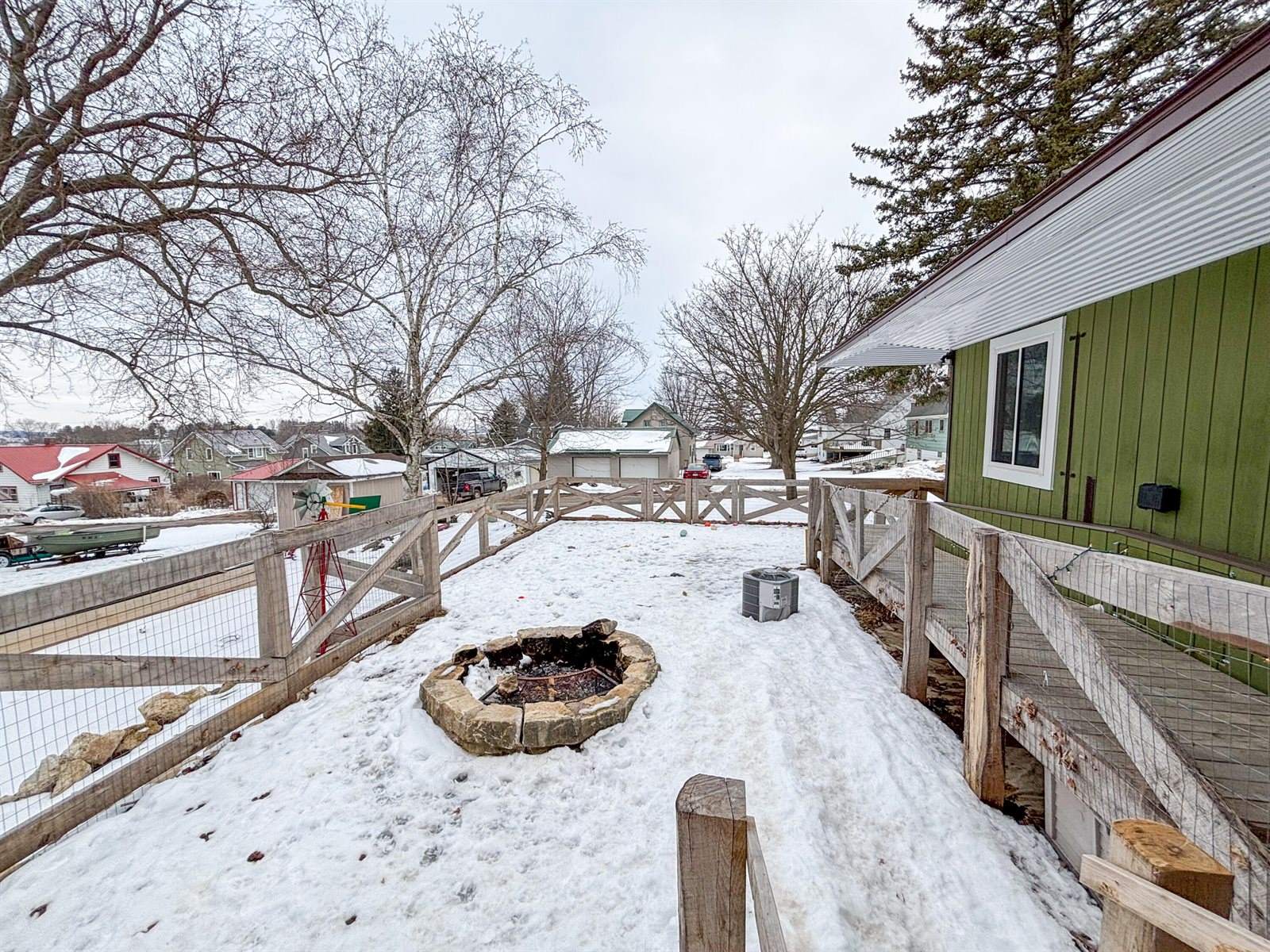 106 Oak St, Westby, WI 54667