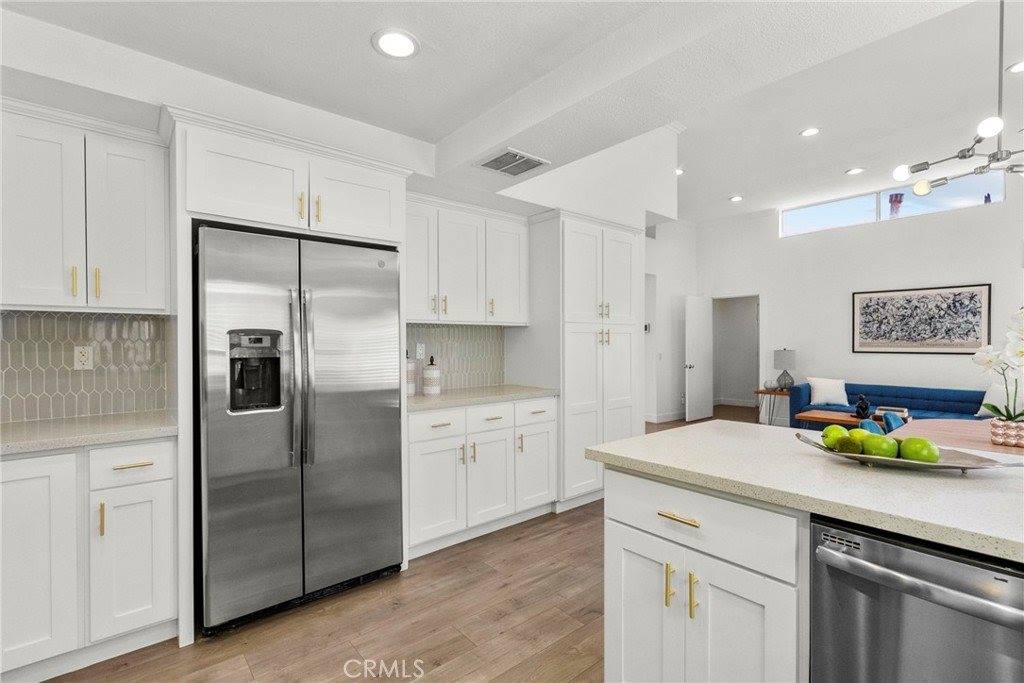 9549 Gladbeck, Northridge, CA 91324