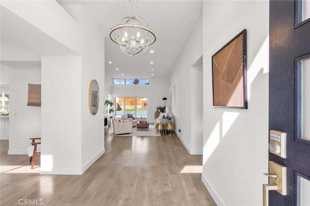 9549 Gladbeck, Northridge, CA 91324