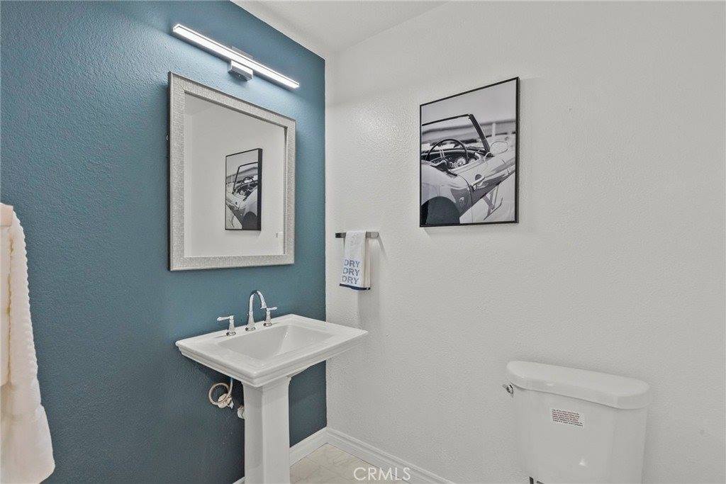 9549 Gladbeck, Northridge, CA 91324