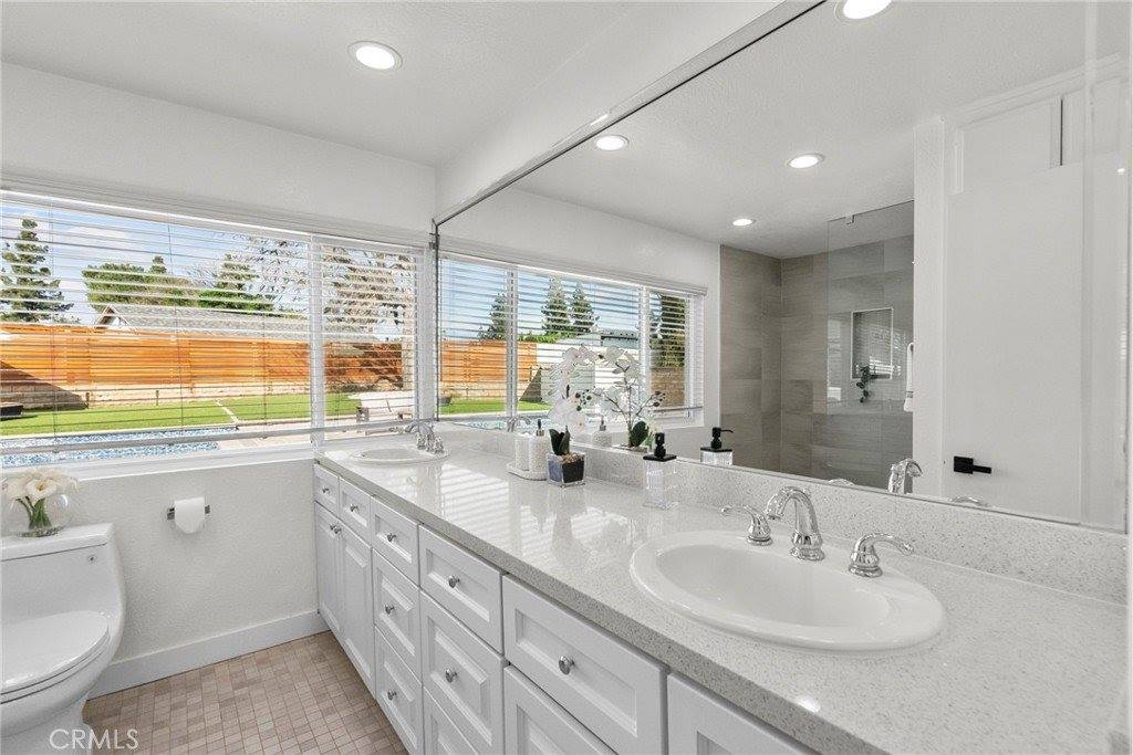 9549 Gladbeck, Northridge, CA 91324